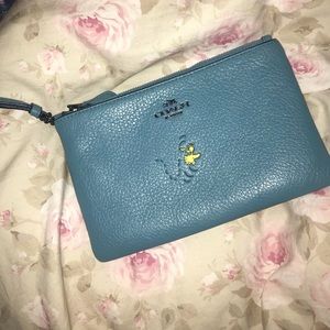 COACH peanuts snoopy Woodstock collection wristlet
